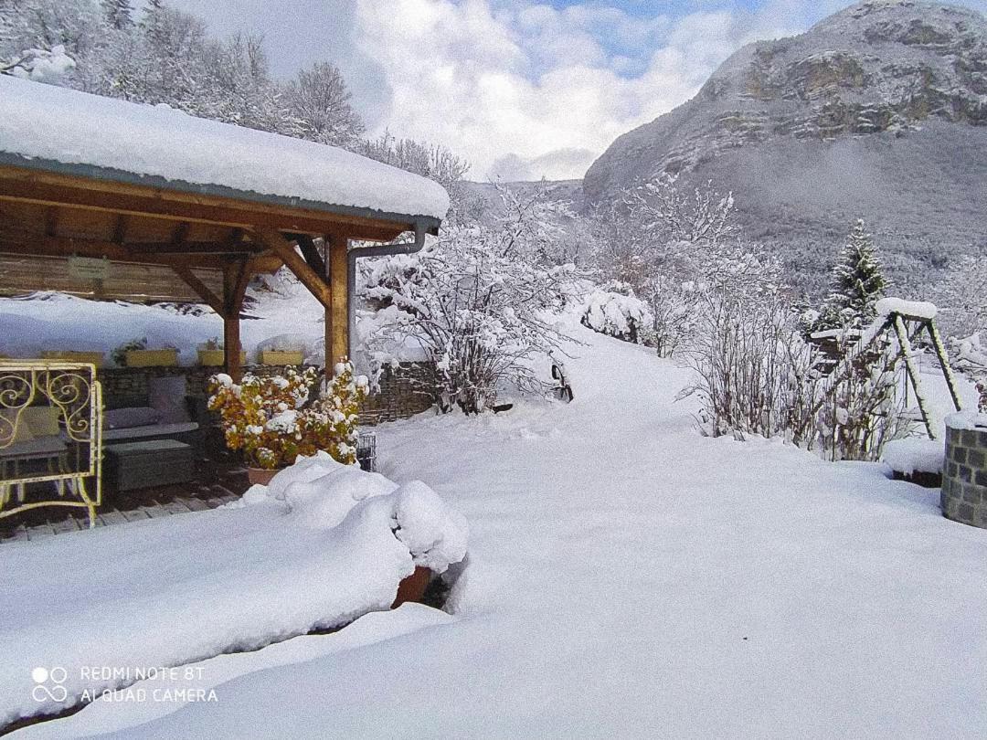 Studio Au Pied De La Montagne Et Vue Imprenable Saint-Alban  Exteriér fotografie