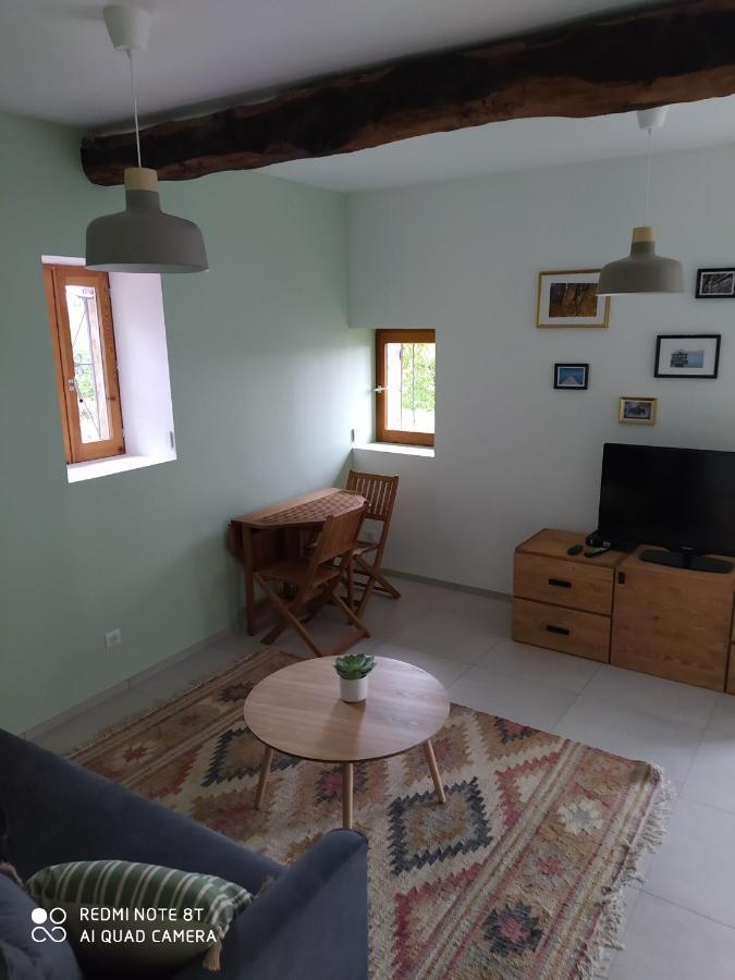 Studio Au Pied De La Montagne Et Vue Imprenable Saint-Alban  Exteriér fotografie